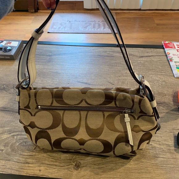 Coach shoulder bag - Picture 2 of 3